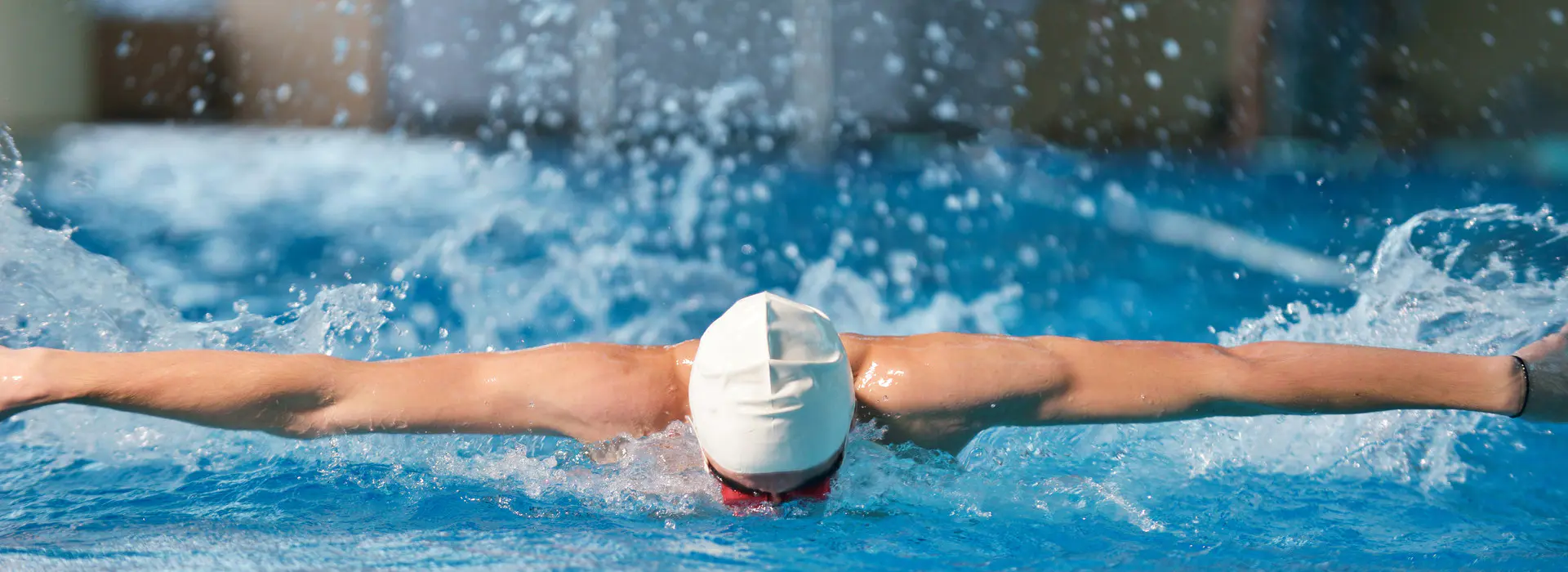 तैरना का काले चश्म